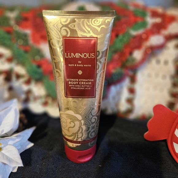 Bath And Body Works Luminous Body Cream *Discontinued Scent* - Picture 3 of 3